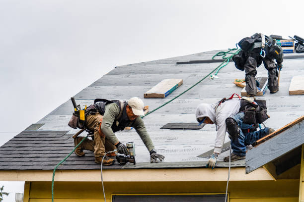 Professional Gutter Installation technician working in Garnerville, NY